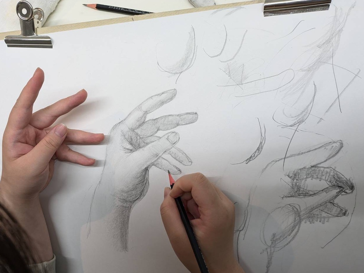 手的动态写生(人体素描)